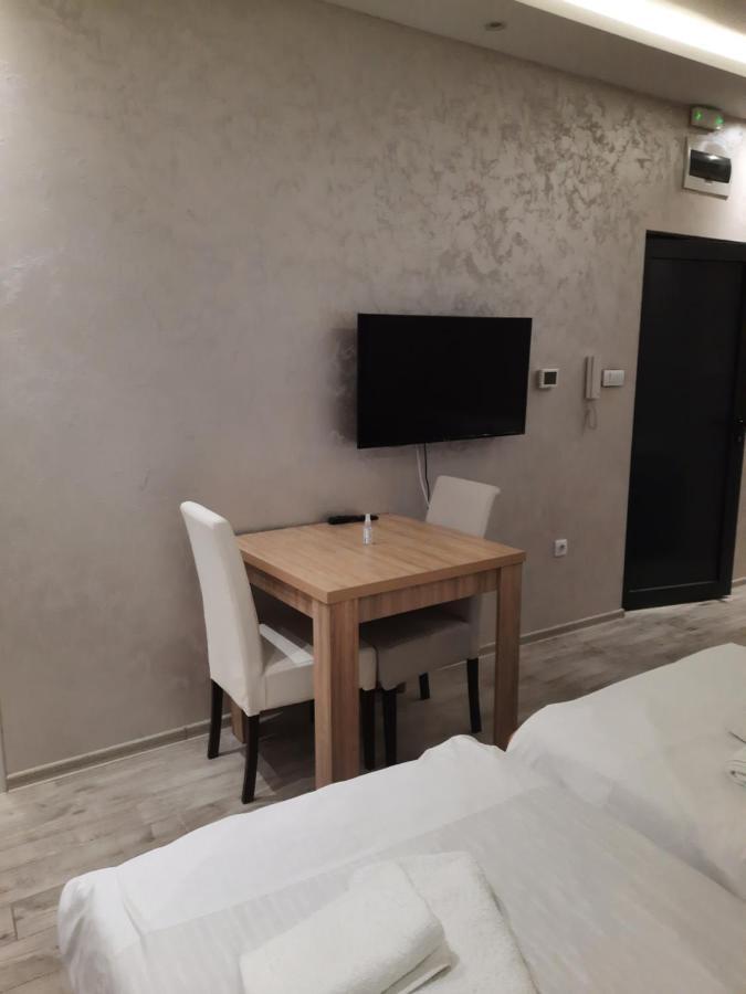 Dubai Apartmani Novi Pazar Eksteriør billede