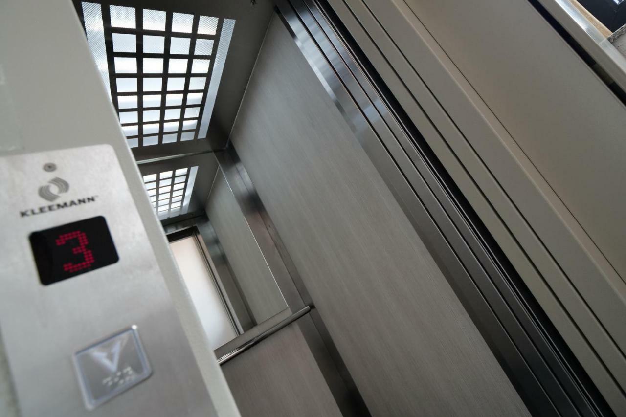 Dubai Apartmani Novi Pazar Eksteriør billede