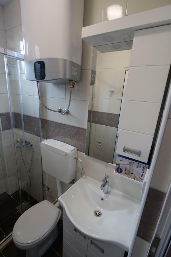 Dubai Apartmani Novi Pazar Eksteriør billede