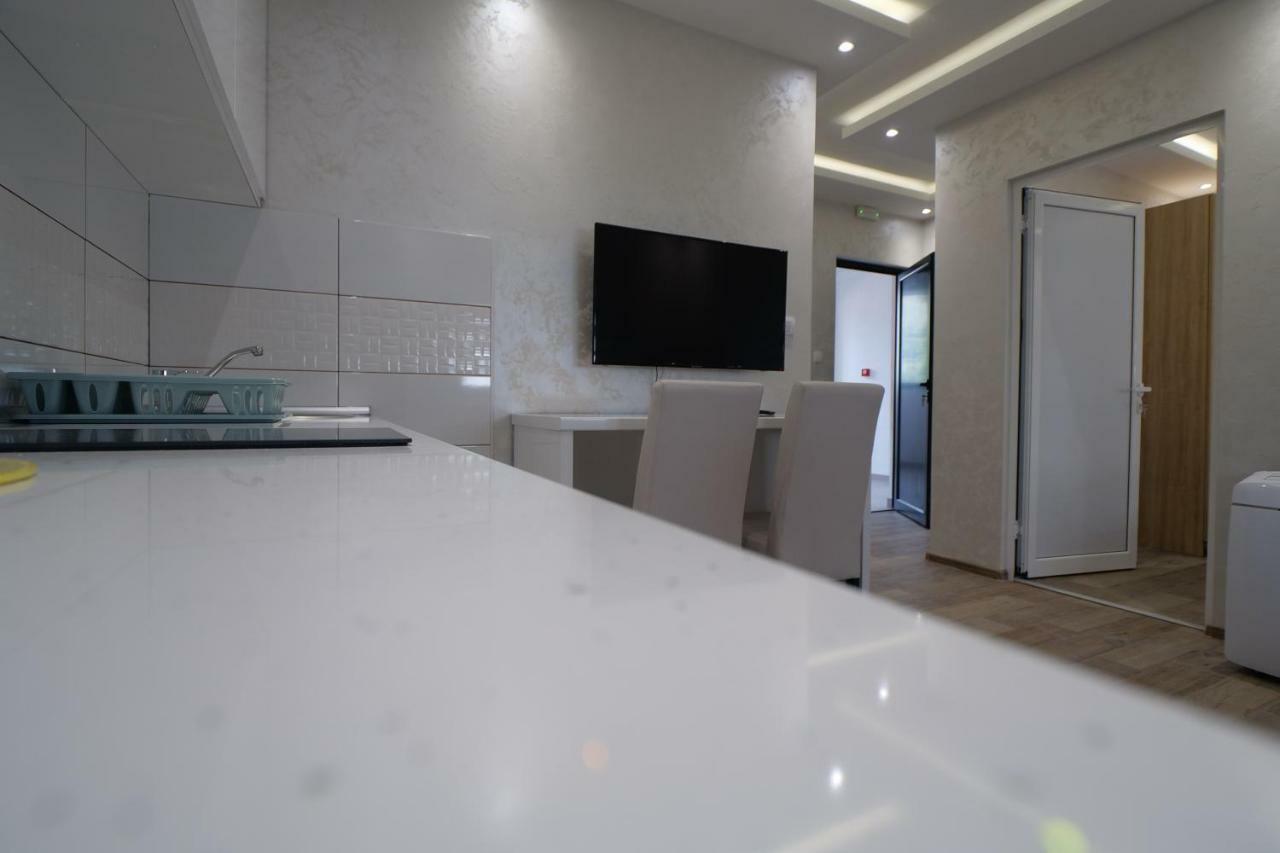 Dubai Apartmani Novi Pazar Eksteriør billede